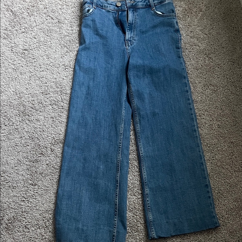 New Zara High Waisted Jeans - Picture 2 of 5